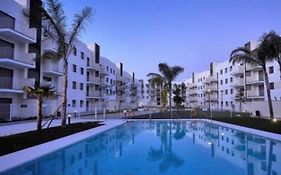 Green Simon, Piso Nuevo Con Piscina 2023